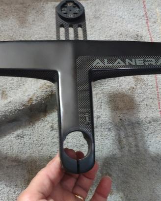 Manubrio integrato Alanera di importazione 
