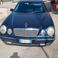 Mercedes 270 e