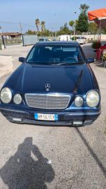 Mercedes 270 e