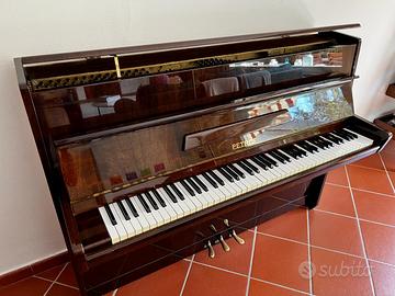 Pianoforte verticale Petrof