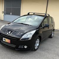 Peugeot 5008 1.6 HDi 112CV 7 posti 2013