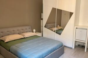 Stanza con bagno en suite Euro 680,00 solo donna