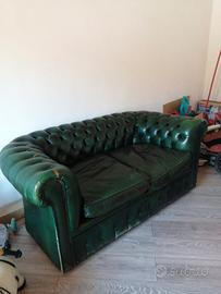 Divano Chesterfield originale 