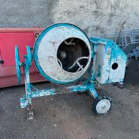 Betoniera a bicchiere Vicario