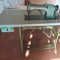Macchina da cucire industriale