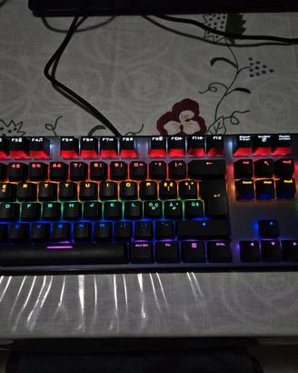 ▸ Tastiera Meccanica Trust GTX 835 gaming