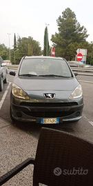 Peugeot 1007