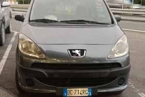 Peugeot 1007