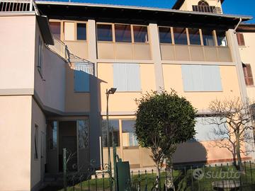 Villa singola con rustico e terreno