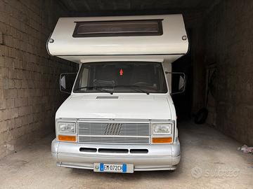 Camper letto francese