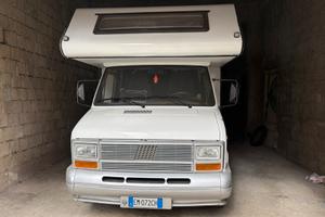 Camper letto francese