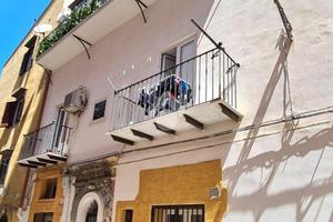 2 LOCALI A PALERMO