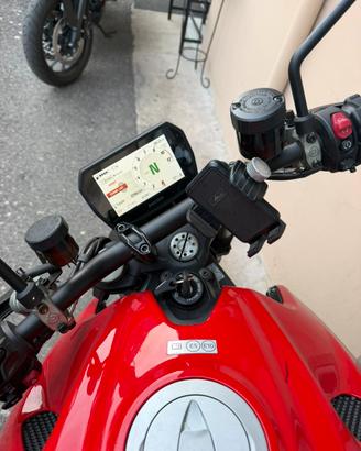 Moto ducati monster