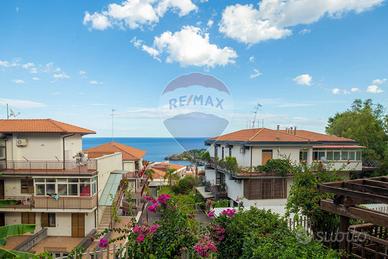 Appartamento - Aci Castello