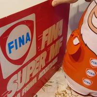 Insegna Fina e gadget Fina