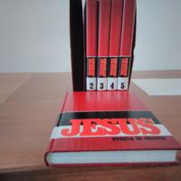 5 volumi sulla vita di Gesu