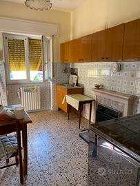 Appartamento Paternopoli 5 locali più servizi