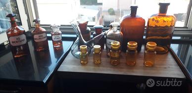 Alambicchi e bottiglie farmaceutiche