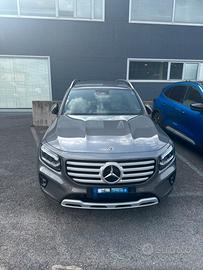 Mercedes GLB 180D