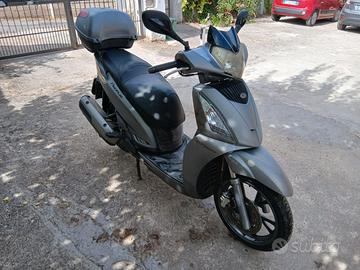 Kymco People 300i