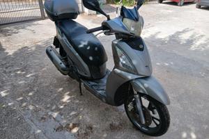 Kymco People 300i