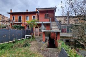 4 LOCALI A SEGNI