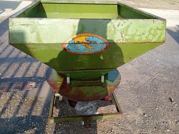 Trattore spandi concime 350 kili tre punti marca s