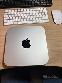 Apple Mac mini M1 con tastiera e macic mouse