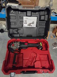 Smerigliatrice angolare a batteria 