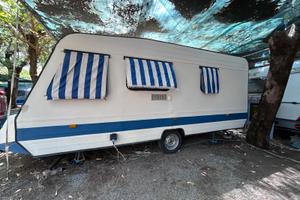 Roulotte Adria 500 TK1 – 5 posti letto