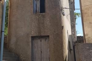 Rudere da ristrutturare