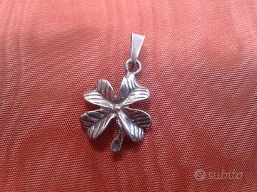 CIONDOLO QUADRIFOGLIO IN ARGENTO 800