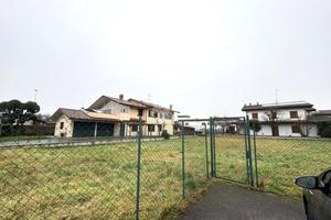 TER. RESIDENZIALE A MORENGO