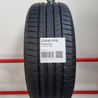 Gomme Usate Bridgestone 225 45 18 Guarda Catalogo