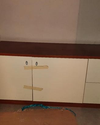 Credenza in legno