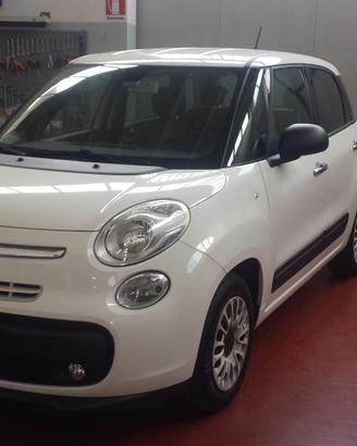Fiat 500 L autocarro