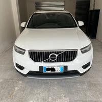 SPLENDIDA VOLVO XC40 T4 190 cv INSCRIPTION