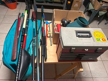 Kit Pesca Sportiva 7 Canne Mulinelli e Accessori