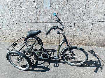 Triciclo adulto con cestino grande 