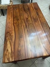 Tavolo in legno noce scuro