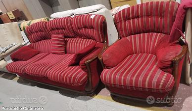 Codice: 256326 SALOTTO STILE CLASSICO CON STRUTTU