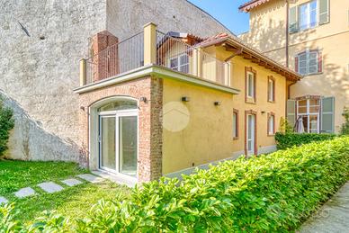 CASA SEMINDIPENDENTE A RIVOLI