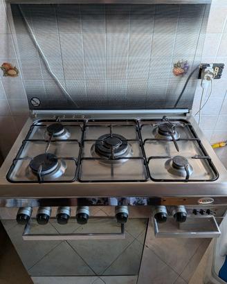 cucina a gas monoblocco (freestanding) con forno d