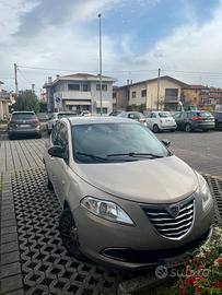 Lancia ypsilon immatricolazione 2015