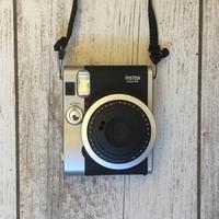 Fujifilm Instax mini 90 con cover