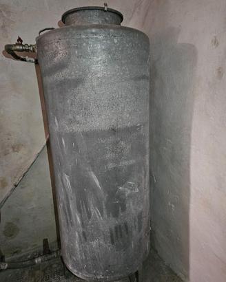 Serbatoio zincato per acqua potabile