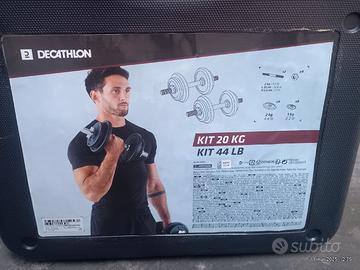 attrezzi per palestra..