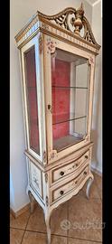 Splendida Vetrina Curio in Stile Veneziano – Dipin