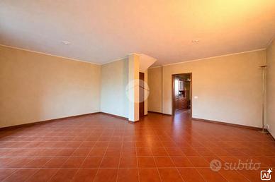 VILLA A SCHIERA A GUSSAGO