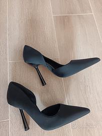 Décolleté nere, tacco alto, nr 36.